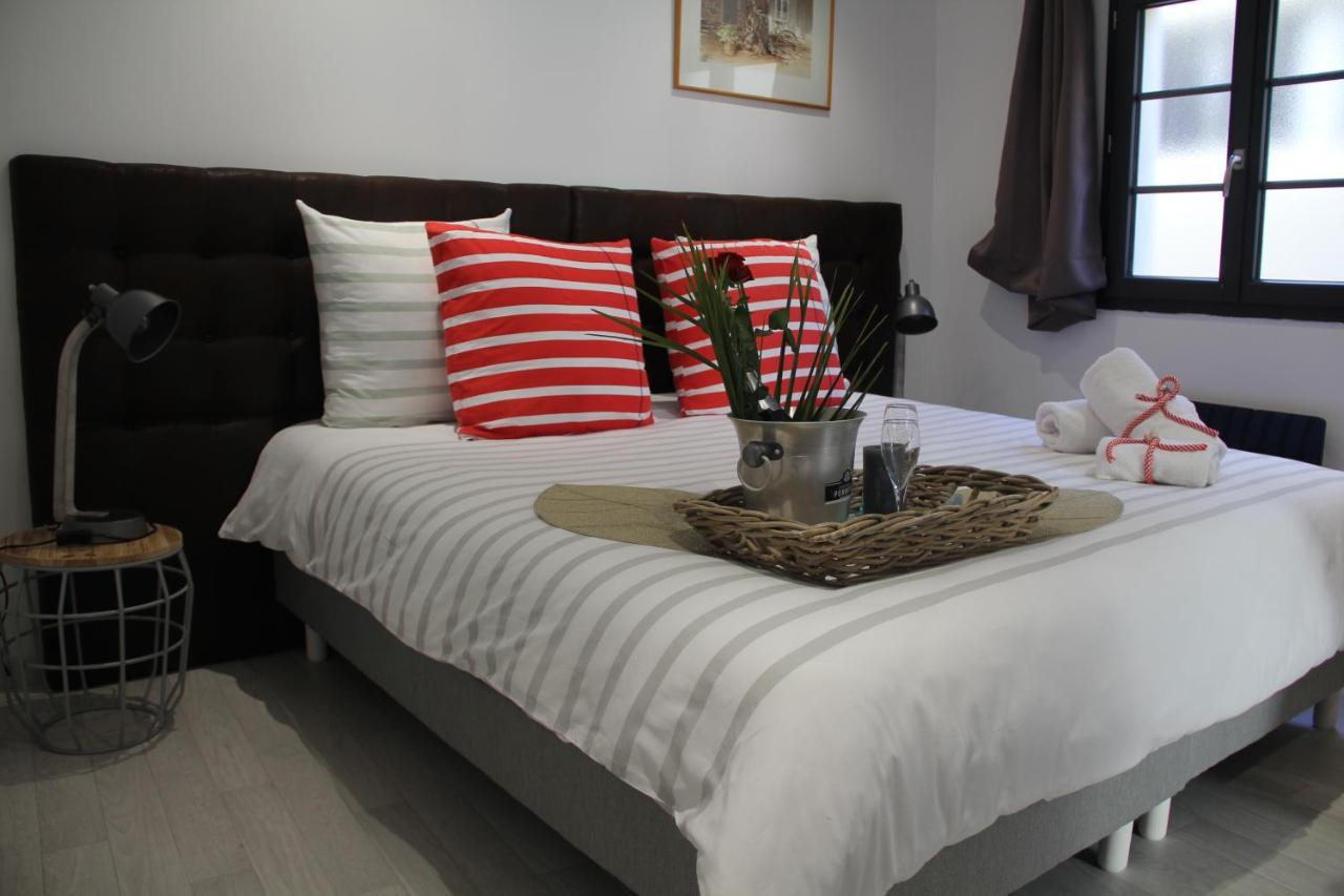 Le Clos Du Square - Climatise Rochefort  Exterior foto